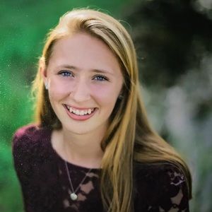 Meet your Posher, Hailey